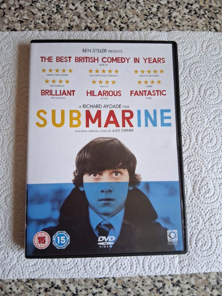 SUBMARINE ( 2010 BRITISH COMEDY )
