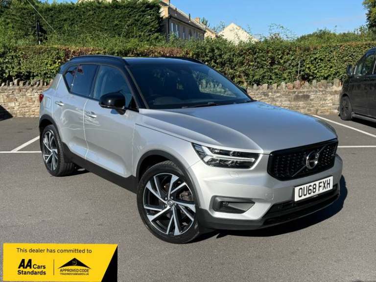 2018 Volvo XC40 2.0 T5 R DESIGN Pro 5dr AWD Geartronic FULL VOLVO MAIN DEALER SERVICE HIST ESTATE...