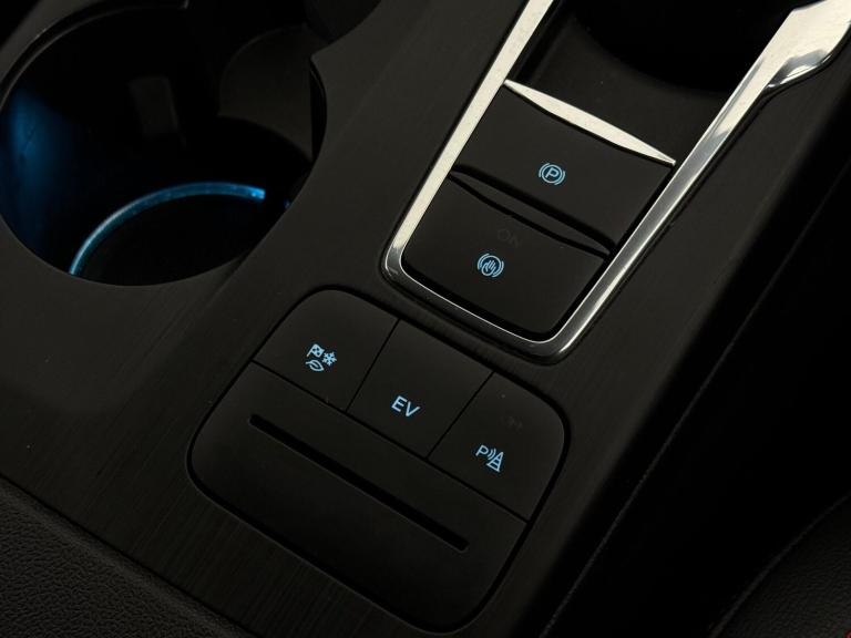 2021 Ford Kuga 2.5 EcoBoost Duratec 14.4kWh ST-Line CVT Euro 6 (s/s) 5dr HATCHBACK Petrol/Electri...