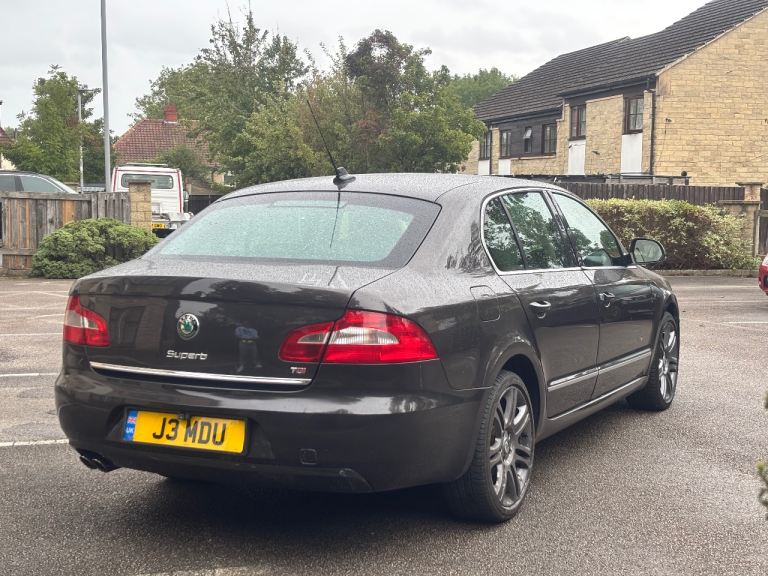 Skoda, SUPERB, Hatchback, 2009, Semi-Auto, 1968 (cc), 5 doors