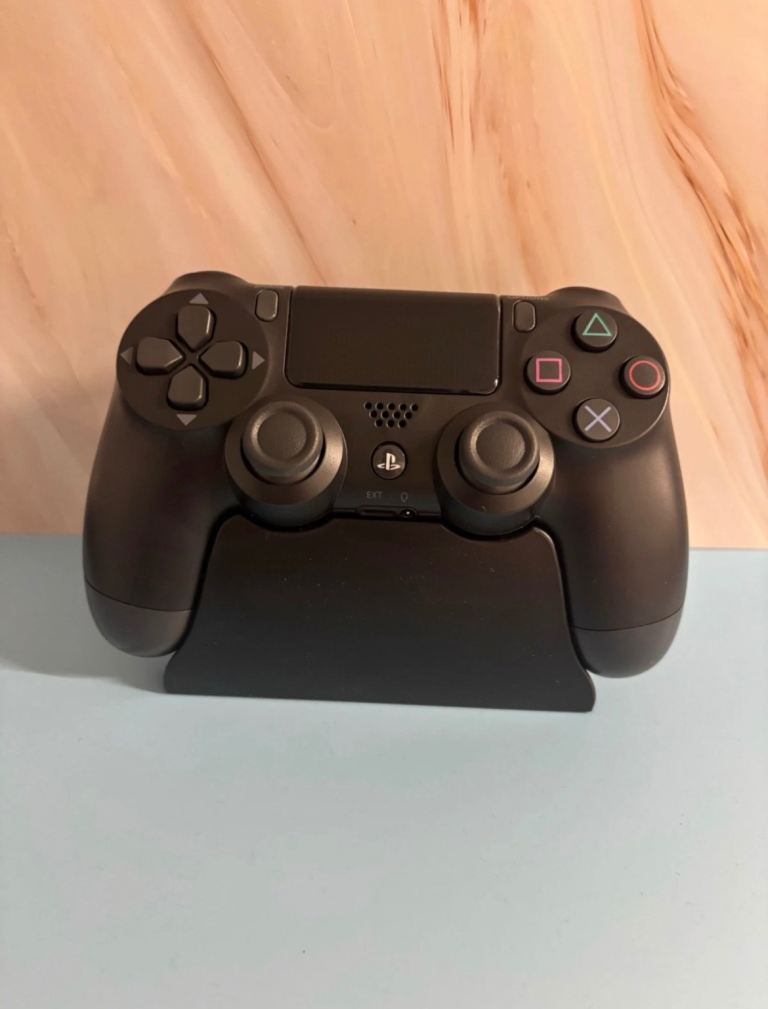 image for PS4 controller black official good condition 
