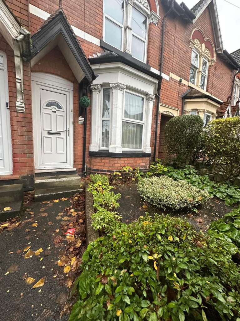  Flat-2 ,kings road, Erdington. for £1150 (all bills included)