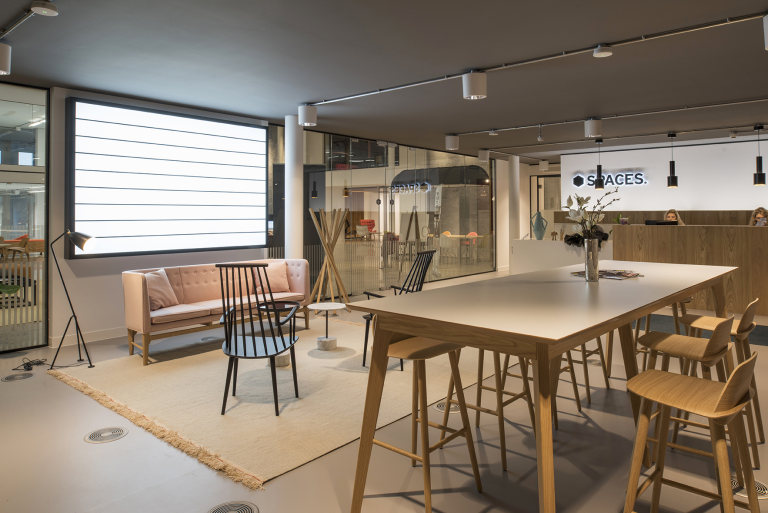 Uxbridge - UB81JG \ Serviced Office with 2 Desks