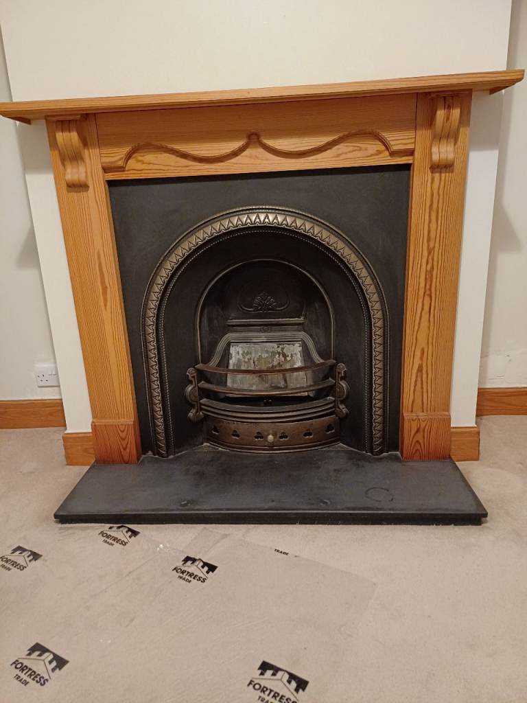 Fire Surround & Wooden Mantle
