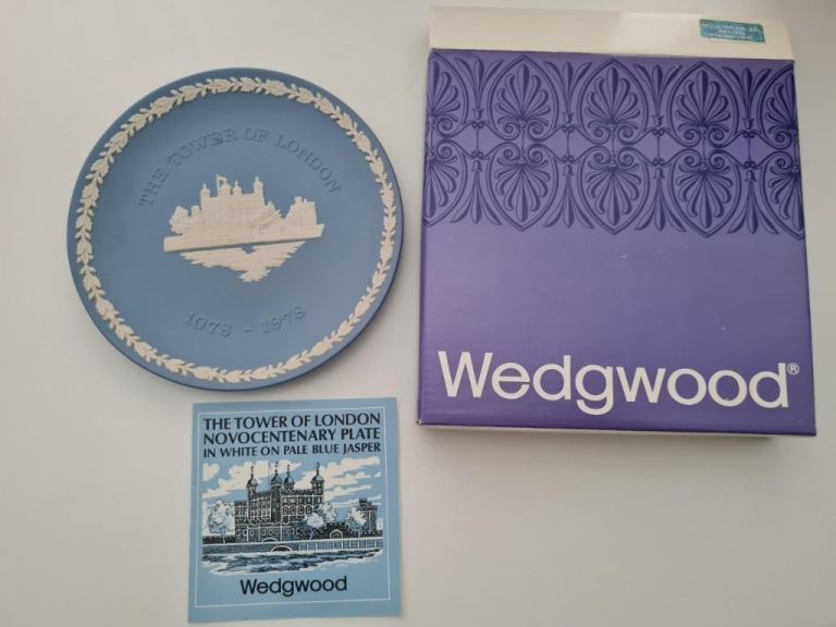 Wedgwood Tower of London Plate