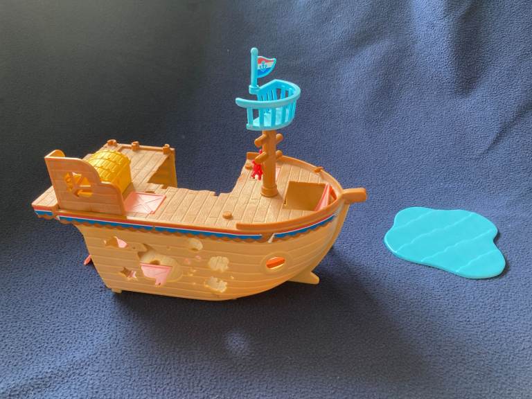 Sylvanian Families Pirate Ship / Treasure Ship