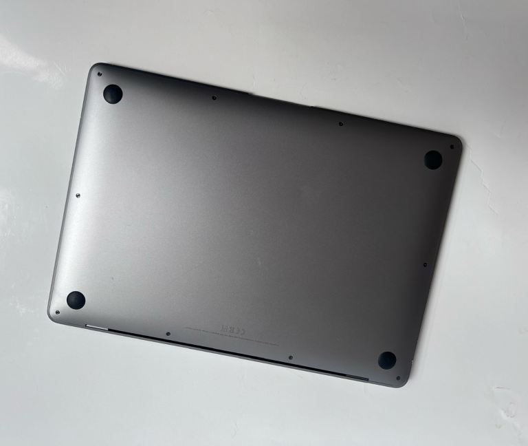 Apple MacBook Air 13” 2018 256GB SSD 8GB RAM Intel i5 Touch ID Laptop A1932