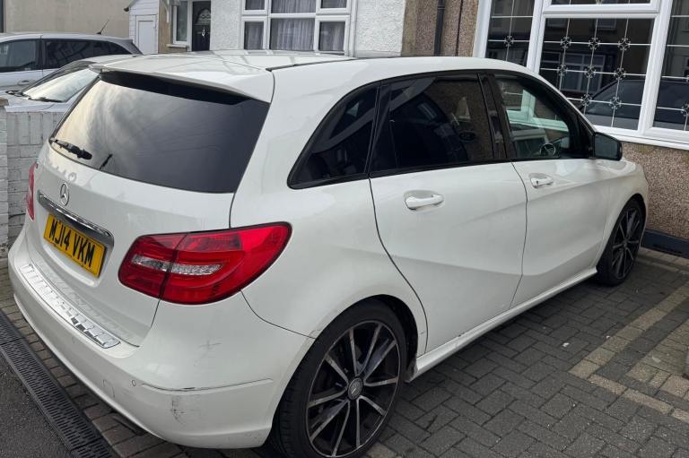 Mercedes-Benz, B CLASS, MPV, 2014, Manual, 1595 (cc), 5 doors