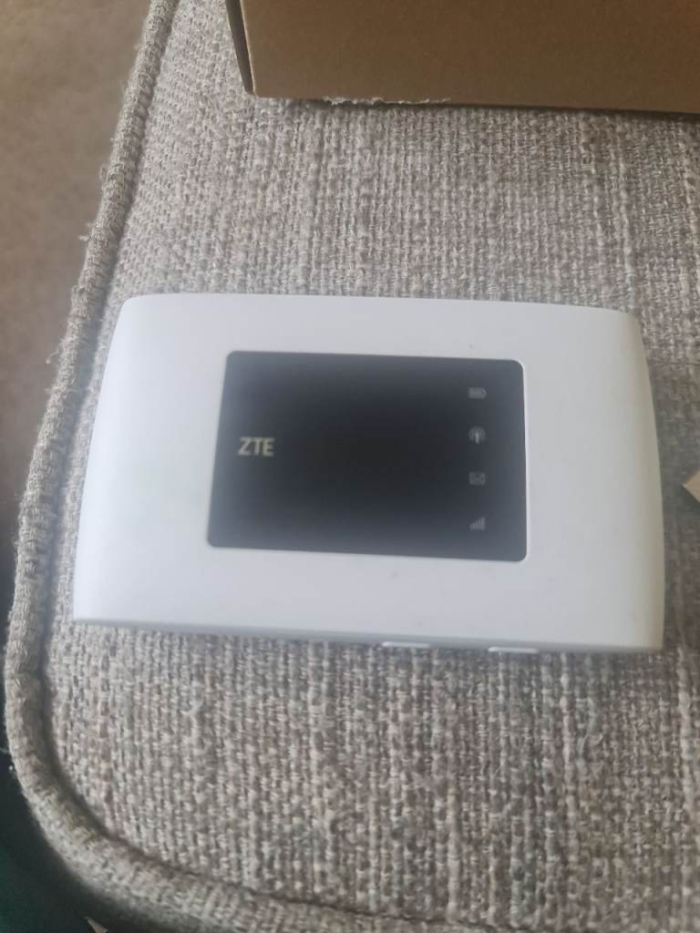 ZTE MF920C Mobile WiFi Router – New in Box