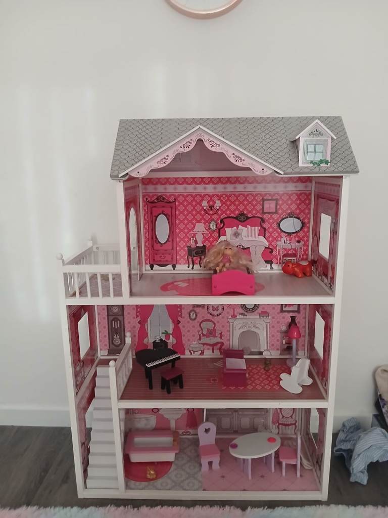 dolls house
