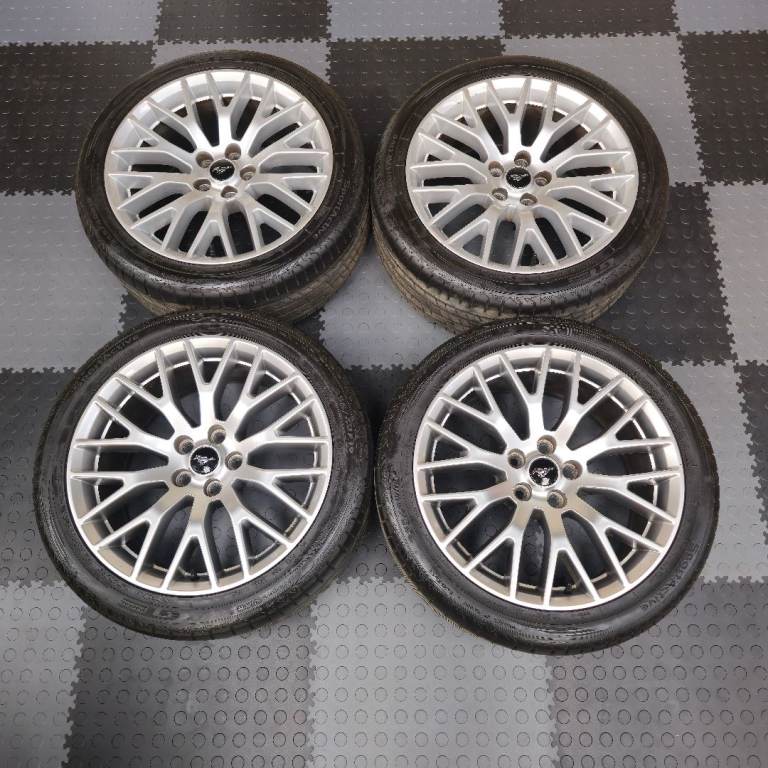Genuine Ford Mustang 19" Alloy Wheels FR3J-1007-BD
