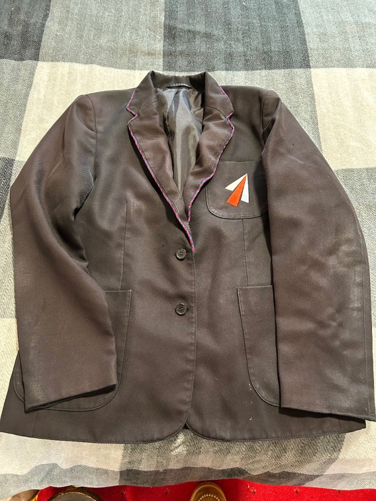 Alderman White blazer - girls size 36”