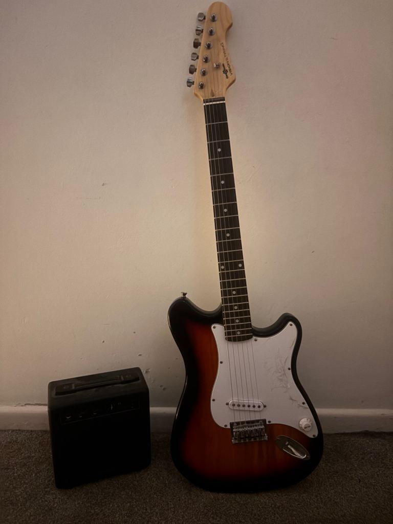 Electric guitar 