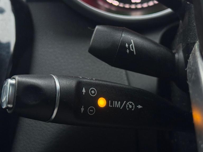 2015 Mercedes-Benz C Class 2.1 C220d AMG Line (Premium Plus) 7G-Tronic+ Euro 6 (s/s) 4dr SALOON D...