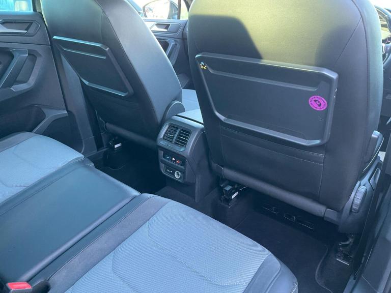 2020 Volkswagen Tiguan 1.5 TSI EVO R-Line Tech DSG Euro 6 (s/s) 5dr ESTATE Petrol Automatic