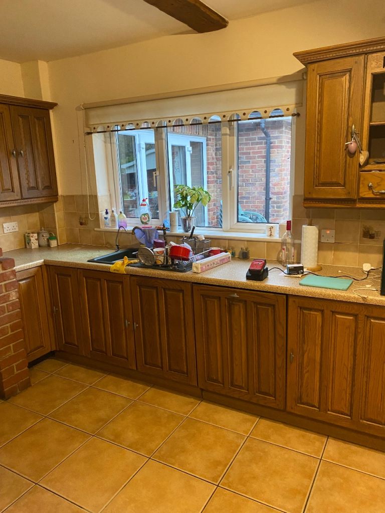 Solid oak wood kitchen 