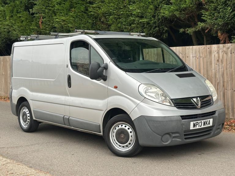 2013 VAUXHALL VIVARO 2.0CDTI - MOT OCTOBER 2026 - Free Delivery! - 