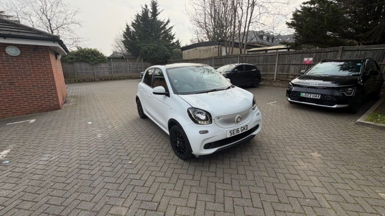 Smart for four 2016 white 