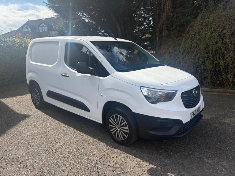 2021 Vauxhall Combo 2000 1.5 Turbo D 75ps H1 Edition Van PANEL VAN Diesel Manual
