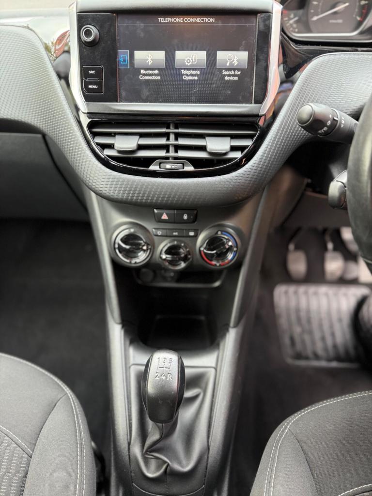 2017 Peugeot 208 1.2 PureTech Allure Euro 6 5dr HATCHBACK Petrol Manual