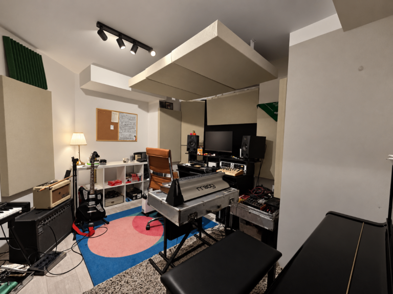 Bright Soundproof Music Recording / Production / Drum Practice Studio In Clapton / Leyton E10 