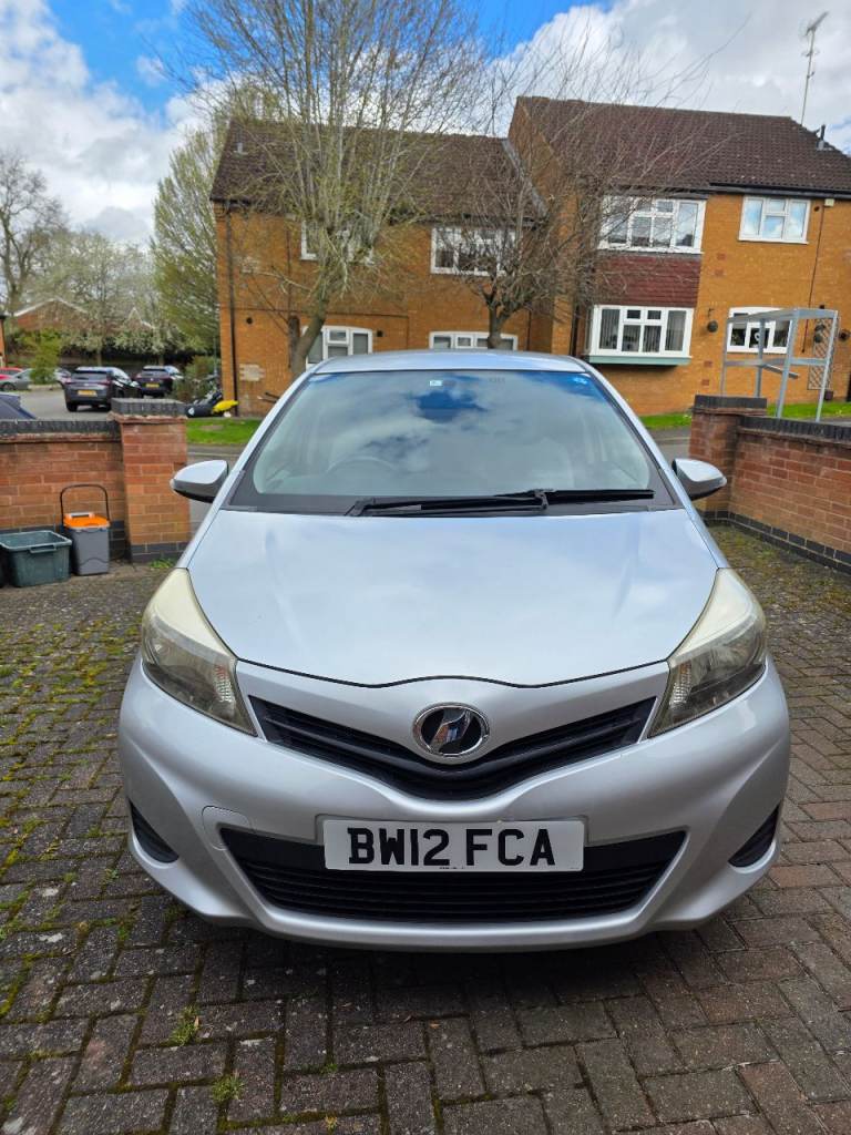 Toyota Yaris Automatic 2012 1.3L