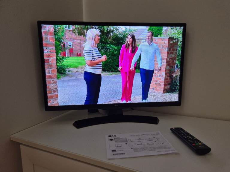 LG 28 inch LED TV product number 28MT49DF