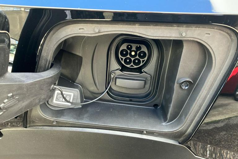  Vauxhall Mokka Electric 54kwh Design Suv 5dr Electric Auto 156 Ps Electric