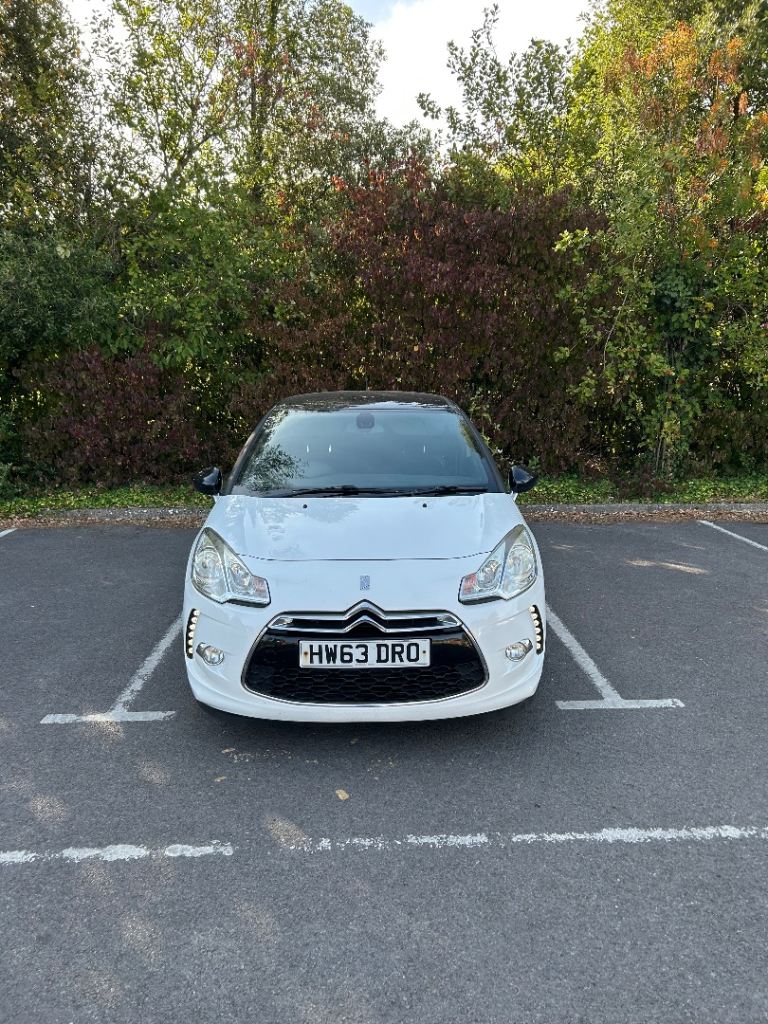 Citroen, DS3, Hatchback, 2013, Manual, 1560 (cc), 3 doors