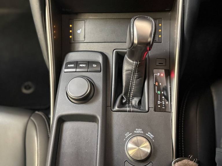 2018 Lexus IS 300h Executive Edition 4dr CVT Auto SALOON PETROL/ELECTRIC Automatic