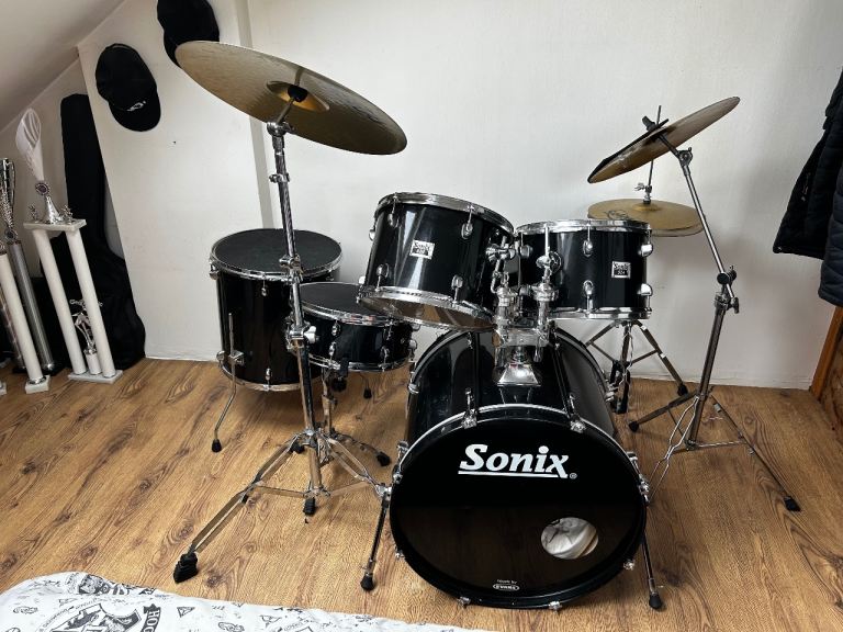 Sonix Drum Kit Black 8 Piece Set