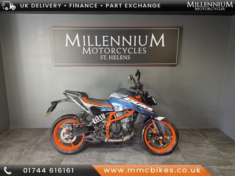 2024 KTM 390 DUKE LIGHTWEIGHT A2 NAKED MOTORCYCLE