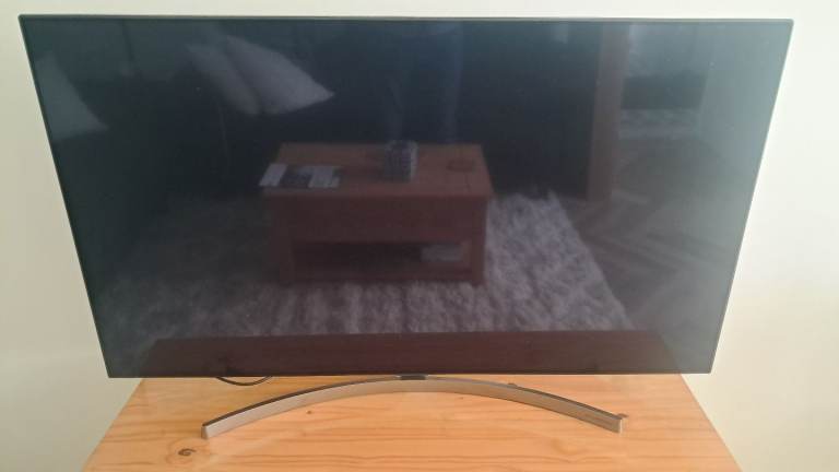 LG 55" Smart 4K Ultra HD HDR LED TV