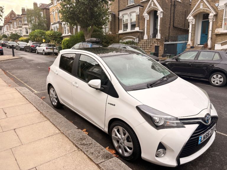 TOYOTA YARIS | 31.5K MILES | 2016 | SUNROOF | 1.5 VVT-H | 