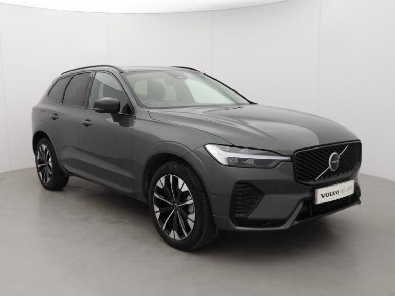 VOLVO XC60 2.0 B5P Plus Dark 5dr AWD Geartronic