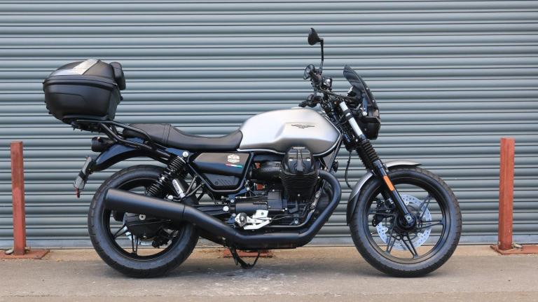 Moto Guzzi V7 STONE 2022