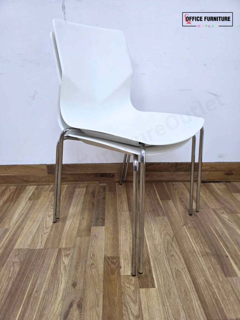 Strand+Hvass Four Design Stackable White Chairs – Set of 2