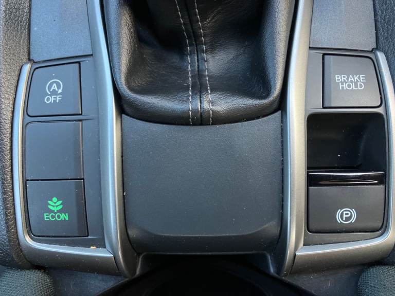 2018 Honda Civic 1.0 VTEC Turbo 126 SE 5dr Hatchback PETROL Manual