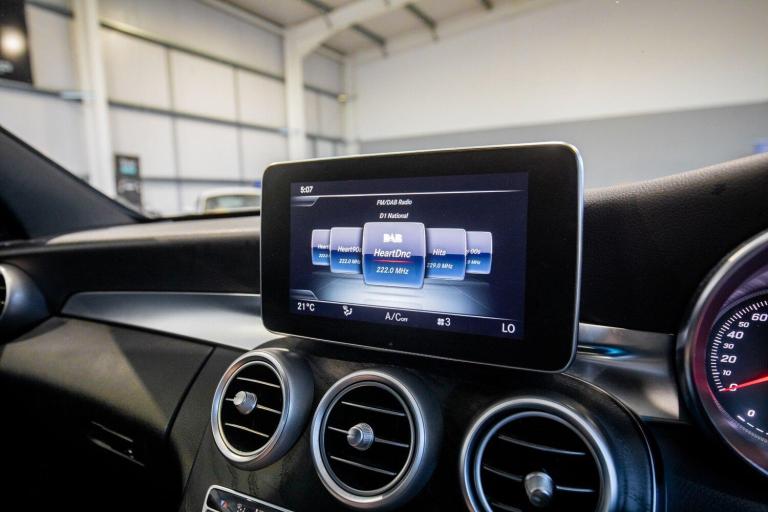 2018 Mercedes-Benz C Class 2.1 C250d AMG Line (Premium Plus) Saloon 4dr Diesel G-Tronic+ Euro 6 (...