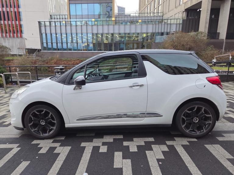 CITROEN DS3 1.6 E-HDI DIESEL AIRDREAM DSTYLE PLUS 3DR *12 MONTH'S MOT* WHITE