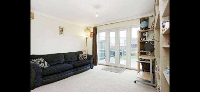 Beautiful  2 Bedroom Terraced House to Let at Atlantis Close, Barking, IG11