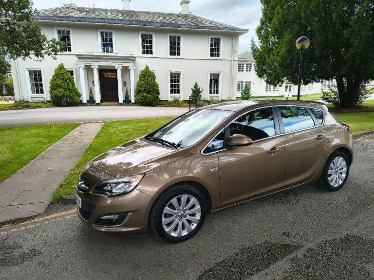 Vauxhall, ASTRA, Hatchback, 2014, Manual, 1598 (cc), 5 doors