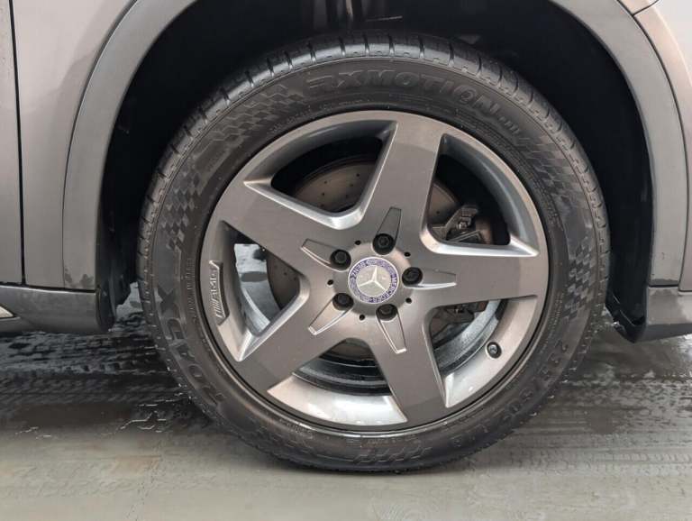  Mercedes-Benz A-Class 2.1 GLA220d AMG Line (Premium) SUV 5dr Diesel 7G-DCT 4MATIC Euro 6 (s/s) (...