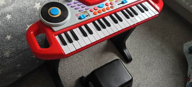 Kids Musical Keyboard Toy with Multiple Instrument Sounds