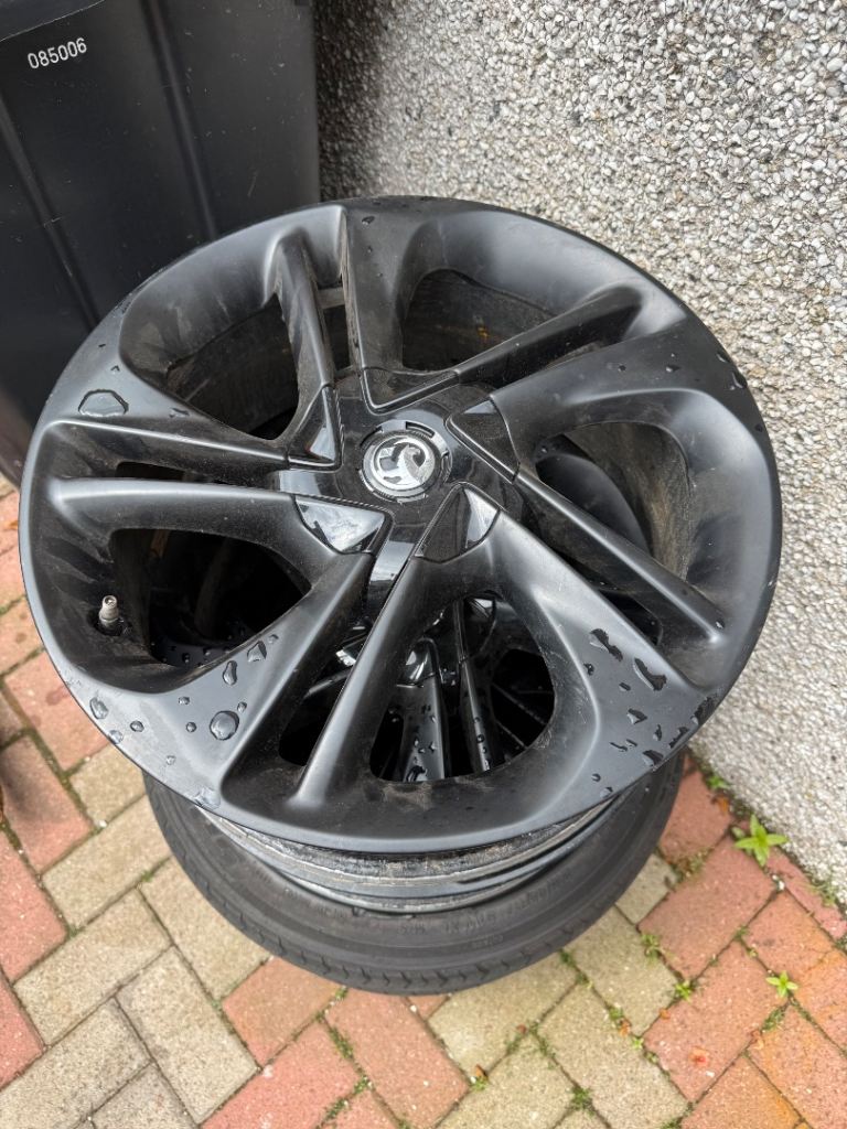 Corsa D / E black alloys 