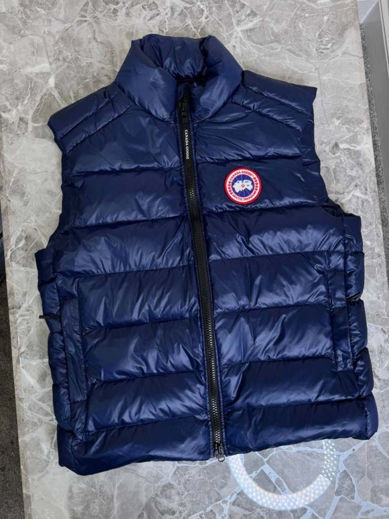 Canada Goose Navy Puffer Gilet - As Good As New