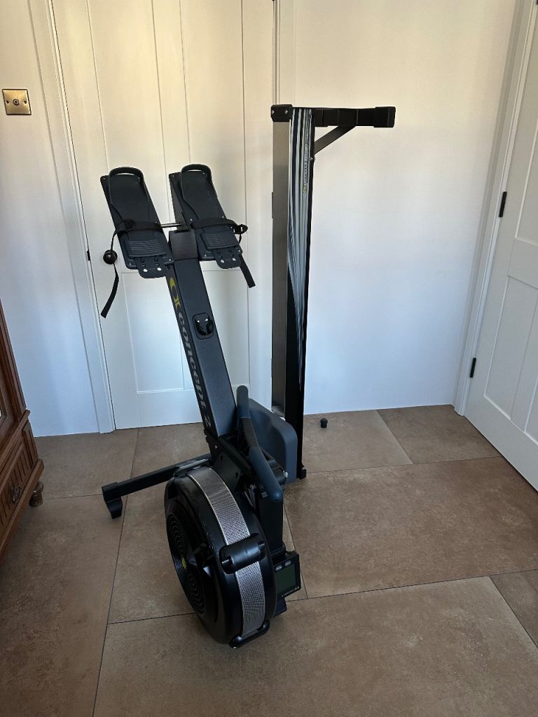 Concept 2 Model D rowing machine with PM5 Monitor 