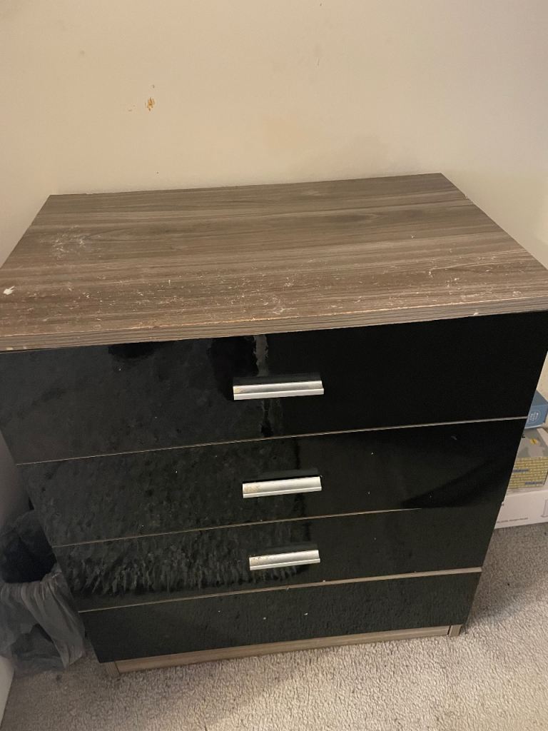 Small black chest of drawers
