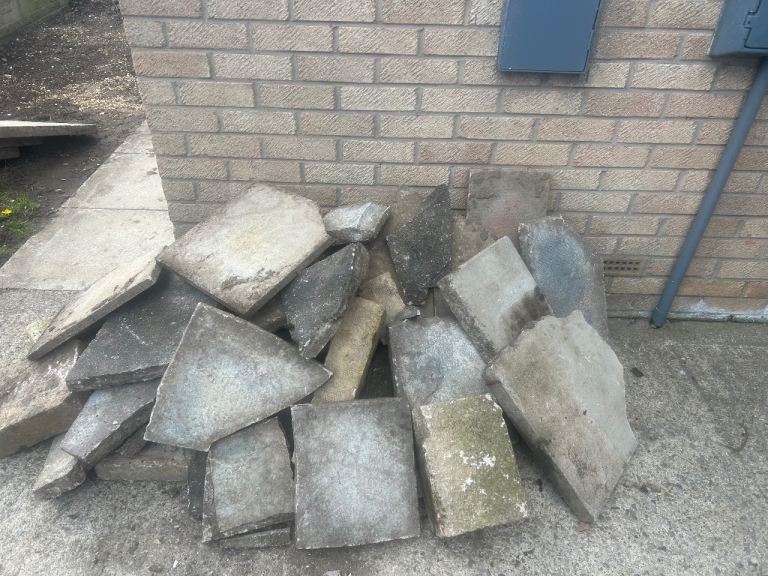FREE Crazy pave, yellow bricks and rockery 