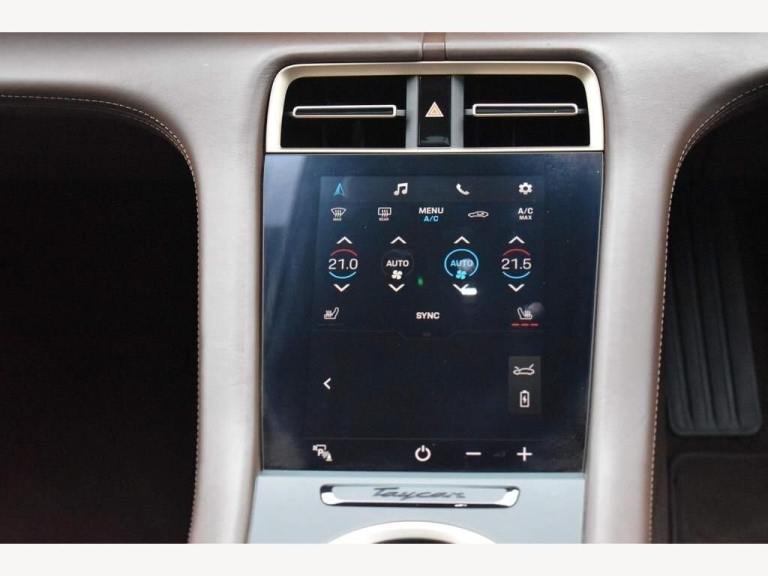 2020 70 PORSCHE TAYCAN 0.0 TURBO S 93KWH 4D 751 BHP